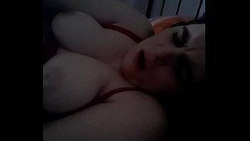 Real Amateur Milf Masturbating in Bed - xvideos.com - Australia
