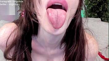 Hot milf Lisa Virgin Licks your cock and asks you to cum in her mouth - xvideos.com
