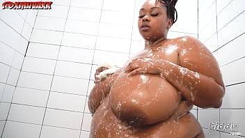 huge titty bbw muvaxxx showers - xvideos.com
