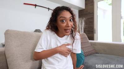 Sarah Lace - Sarah Lace - Girl Passionately Takes Off Her Underwear - upornia.com
