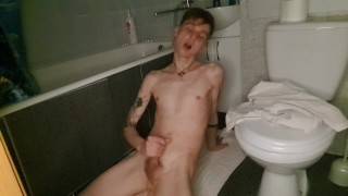 Skinny guy jerks off before taking a bath - pornhub.com - Russia