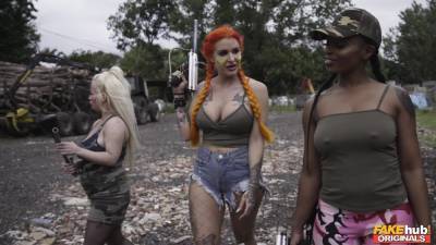 Alexxa Vice - Military Cosplay Porn with Buxom Redhead MOm - Paintballers Part 1 - Alexxa Vice - xtits.com - Britain