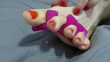 Red toe nail polish application - xvideos.com - Poland
