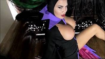Cosplay BBW Evil Witch has huge boobs - xvideos.com