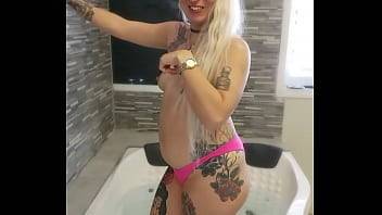 Alina modelista porn star enjoying being in amazing hotel zacuzzi - xvideos.com