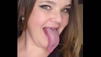 Mandie Maytag's Drooling Long Tongue with Light Gagging - xvideos.com