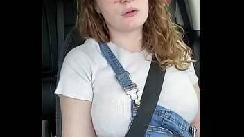 Nerdy Country Girl Rubs Herself in her Car - xvideos.com