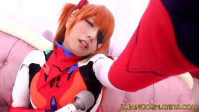 Cosplay japanese babe playing with vibrator - sexu.com - Japan