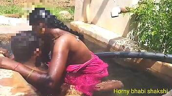 Uncle - Tamil aunty bathing and fucking with uncle - xvideos.com - India