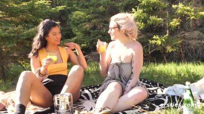 Sexy Lesbian Babes Have Sex Outdoors - Big tits brunette and blonde - xtits.com