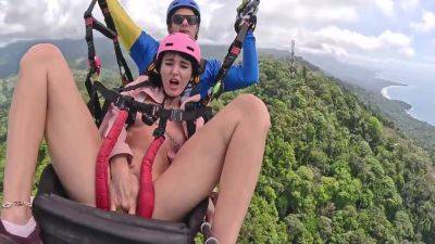 Wet And Messy Extreme Squirting While Paragliding 2 In Costa Rica 23 Min With Pretty Face - videohdzog.com