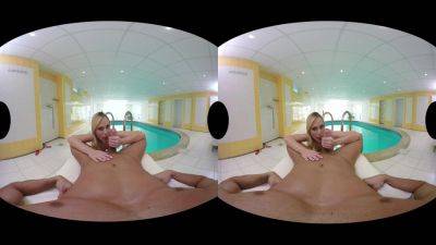 Swimming Coach - videohdzog.com