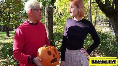 Brad Knight - Pumpkin Crushed Cum Slave, Dollys Vengeful Gangbang For 12 Min - Dolly Dyson, Brad Knight And Porno Dan - videohdzog.com