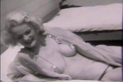Hot Vintage Blondes Fuck And Suck Big Cocks (full Movie) - tubepornclassic.com