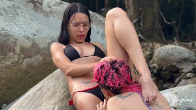 Que Rico - Me Corro Se Humedecen Mis Dedos Con El Cum De En El Rio - videohdzog.com