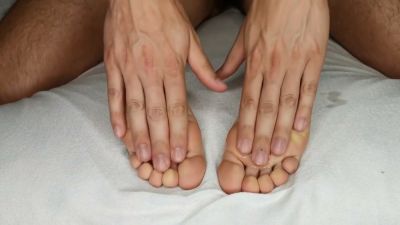 Oil massage turns into a passionate footjob with cumshot on soles - yesvids.com