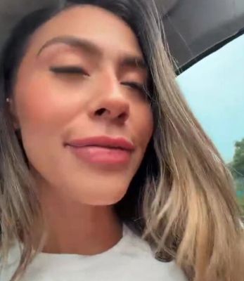 Hot Latina Teases and Toys Her Wet Pussy in Car - inxxx.com